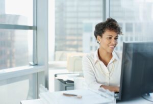 Picture of a woman conducting a virtual organizing session.